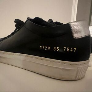 Woman by Common Projects

Made in Italy | Size 7